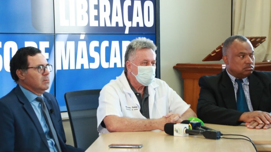Cascavel segue decreto estadual e uso de máscaras em ambientes fechados passa a ser facultativo