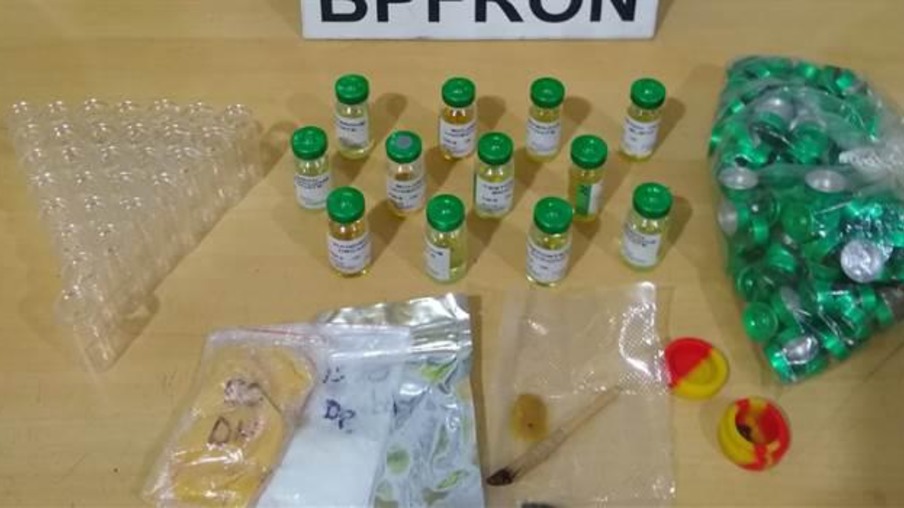 BPFRON prende mulher por Tráfico Ilegal de produtos medicinais em Cascavel