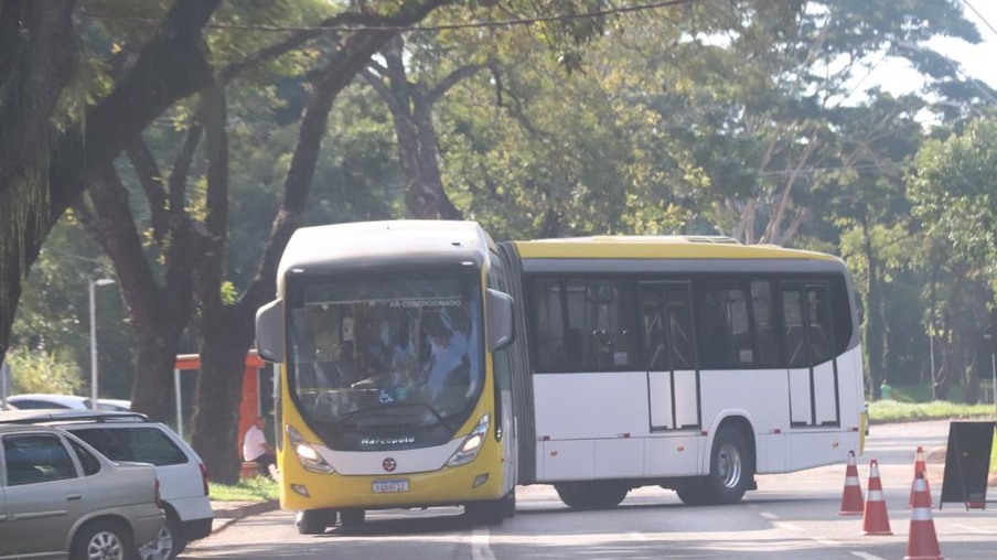 Frota do transporte coletivo terá ônibus articulado a partir desta segunda-feira (16) em Foz
