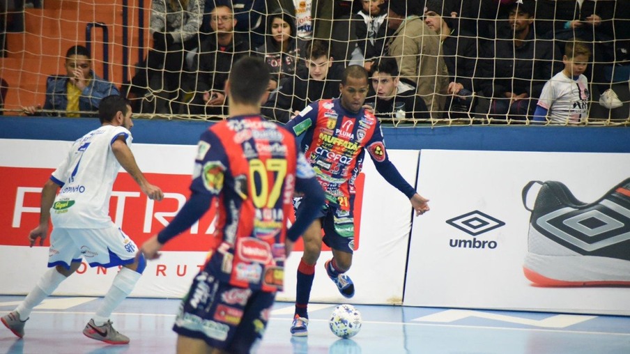 Cascavel Futsal terá pela frente, nesta semana, Pato e Tubarão