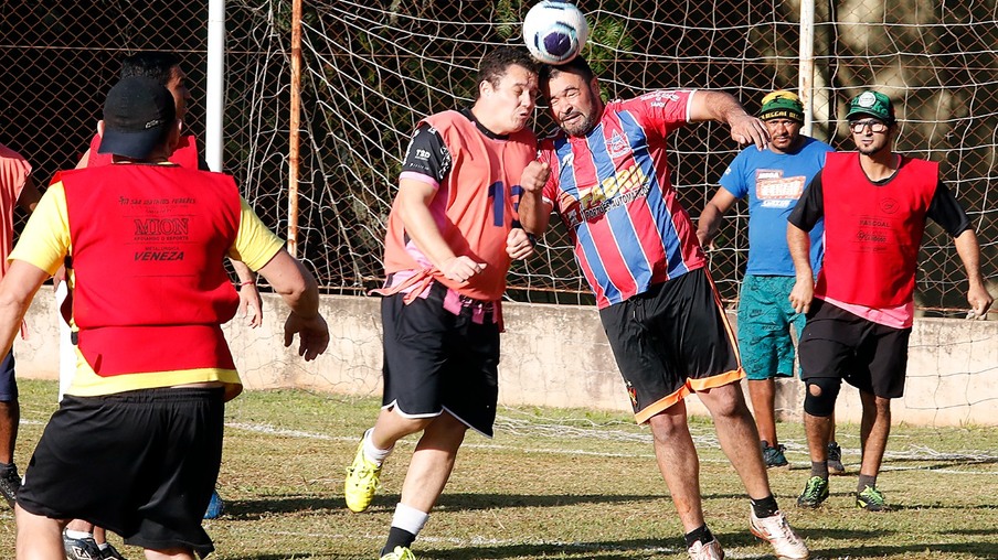 Torneio de futebol reúne atletas de casas de recuperação em Cascavel