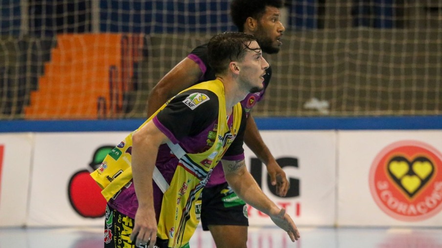 Cascavel Futsal defende liderança em Guarapuava