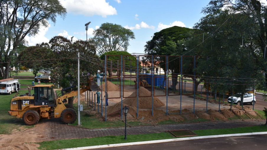 Iniciadas as obras para implantação da arena poliesportiva em Quatro Pontes