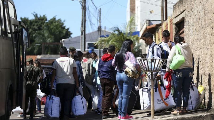 Mais de 200 venezuelanos deixam Boa Vista amanhã rumo a 14 cidades