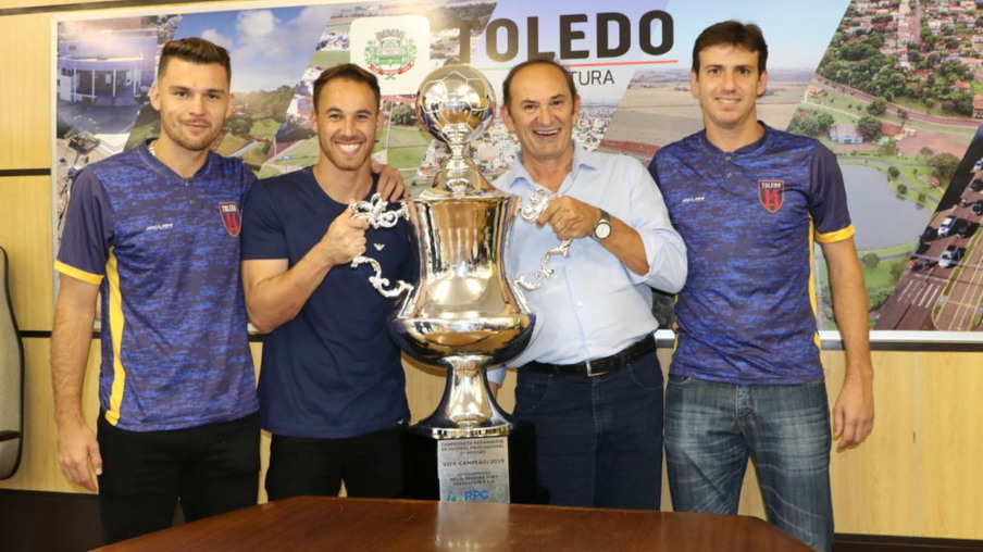 Toledo comemora o inédito vice-campeonato
