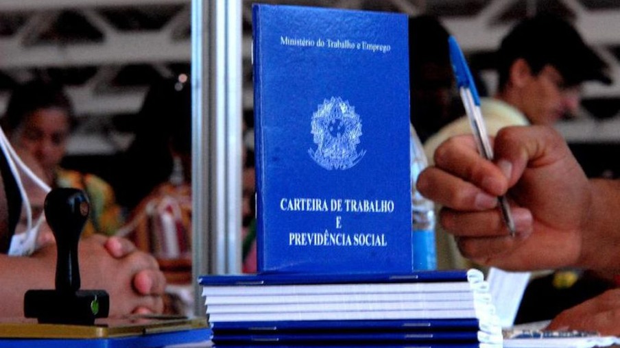 Paraná contratou quase 37 mil trabalhadores temporários
