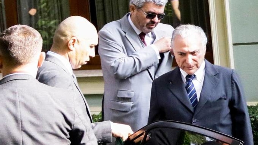Ex-presidente Temer se apresenta à Polícia Federal de São Paulo