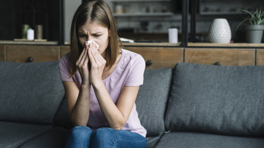 Especialista lista dicas para combater alergias respiratórias no inverno