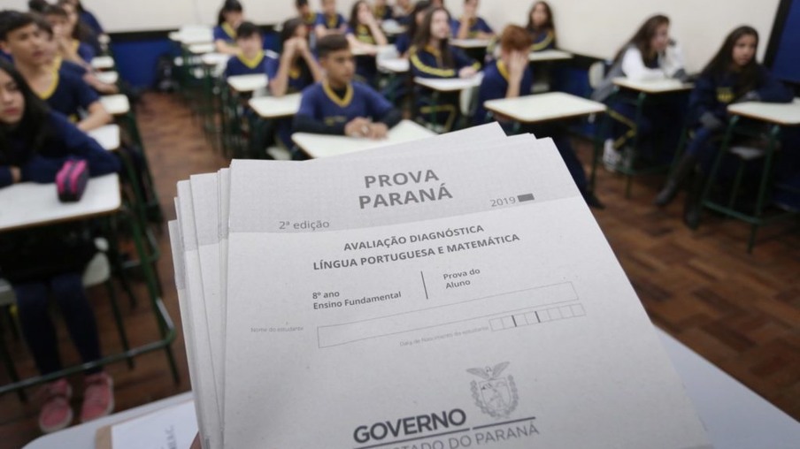 Prova Paraná chega a toda rede estadual e escolas municipais