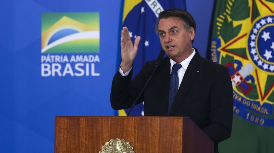 Bolsonaro veta isenção de cobrança de bagagem em voos domésticos