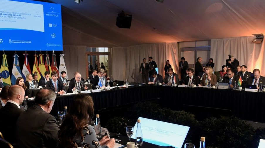 Em clima de renovação, Cúpula do Mercosul começa na Argentina