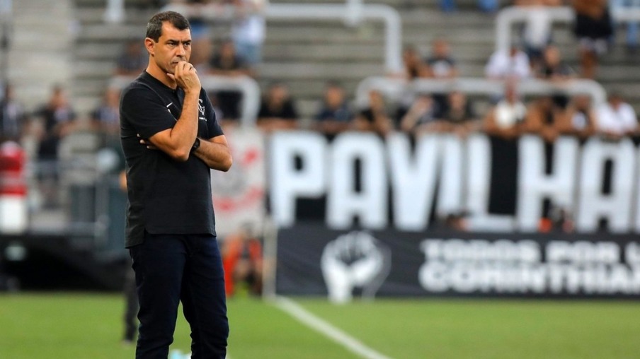 Corinthians e Goiás fazem jogo atrasado