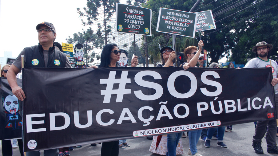 Suicídio de professores no Paraná aumenta 15 vezes em cinco anos