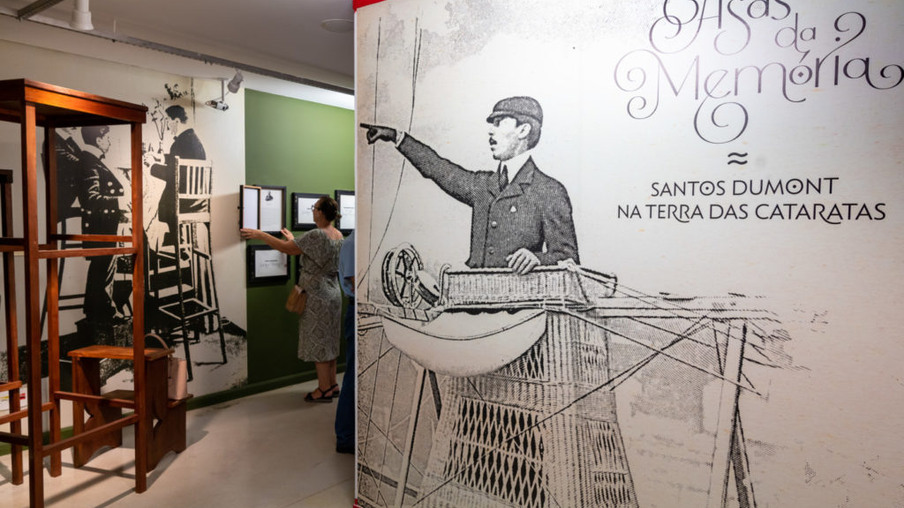 Exposição no Ecomuseu de Itaipu resgata passagem de Santos Dumont por Foz do Iguaçu