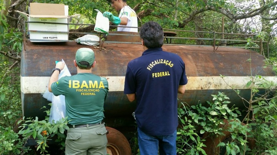Agrotóxicos foram encontrados até em tanque de combustíveis - Foto: Divulgação 