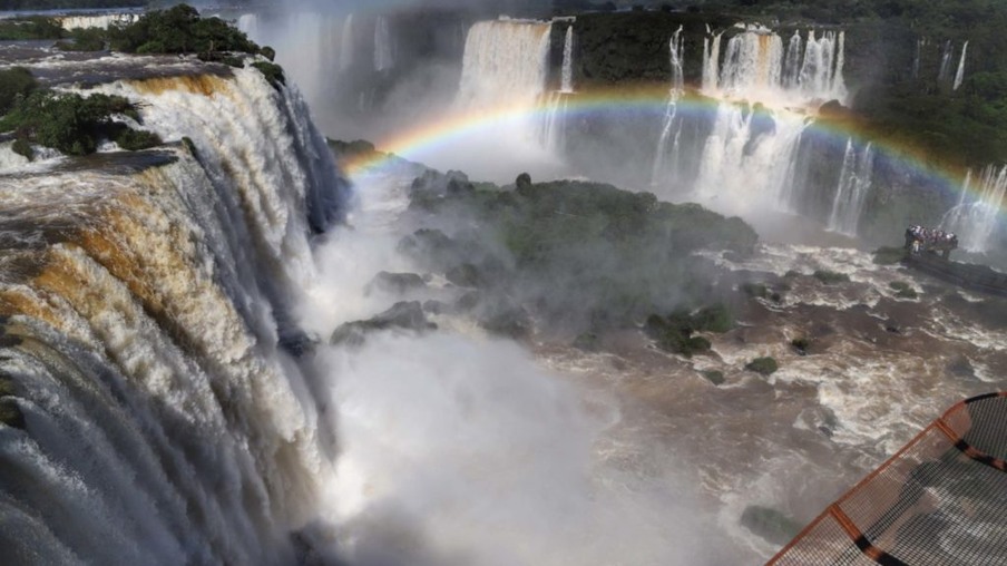 Parque abriga as Cataratas do Iguaçu, uma das Maravilhas da Natureza - Foto: José Fernando Ogura/ANPr