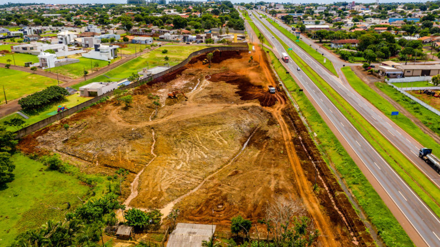 Santa Terezinha inicia terraplanagem para construção de novo parque ambiental