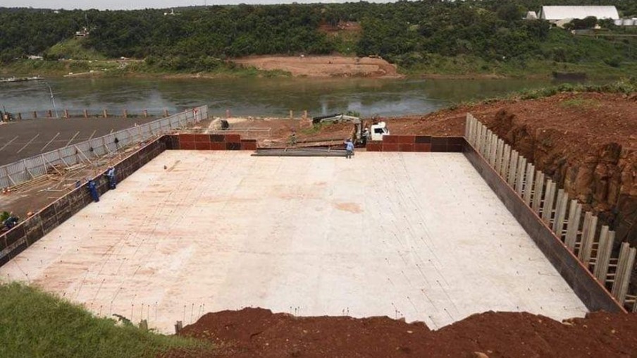 Concretagem avança no lado brasileiro Foto: Mininstério da Infraestrutura
