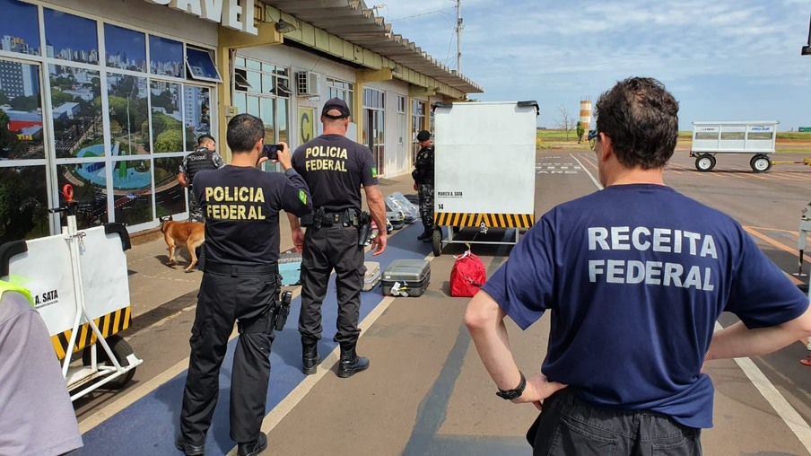 Receita Federal, Polícia Federal e Polícia Militar realizam operação no Aeroporto de Cascavel