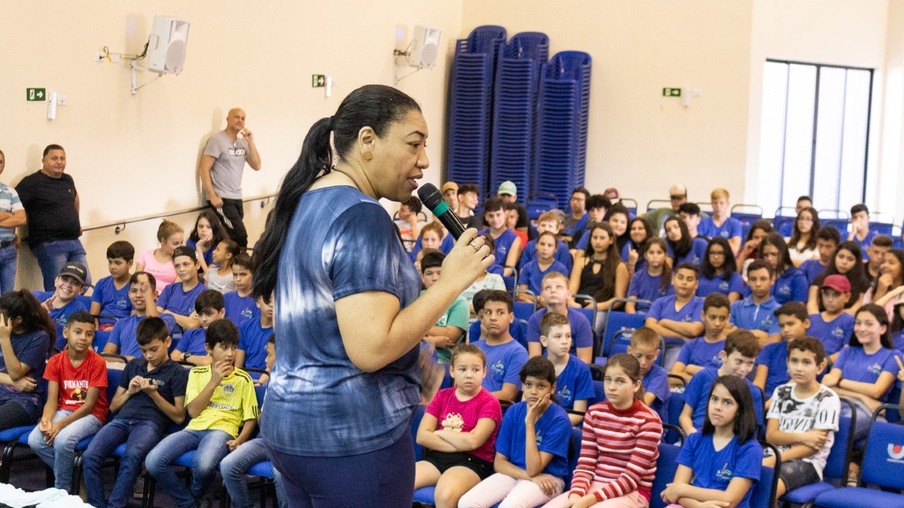 Unioeste abriga Colégio Professora Carmelita de Souza Dias