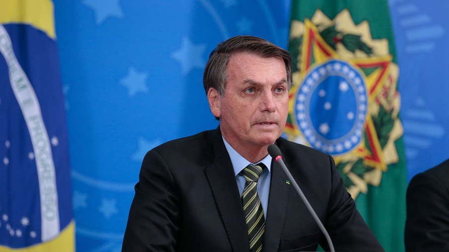 Bolsonaro bate o pé e insiste em Ramagem: “Quem manda sou eu”
