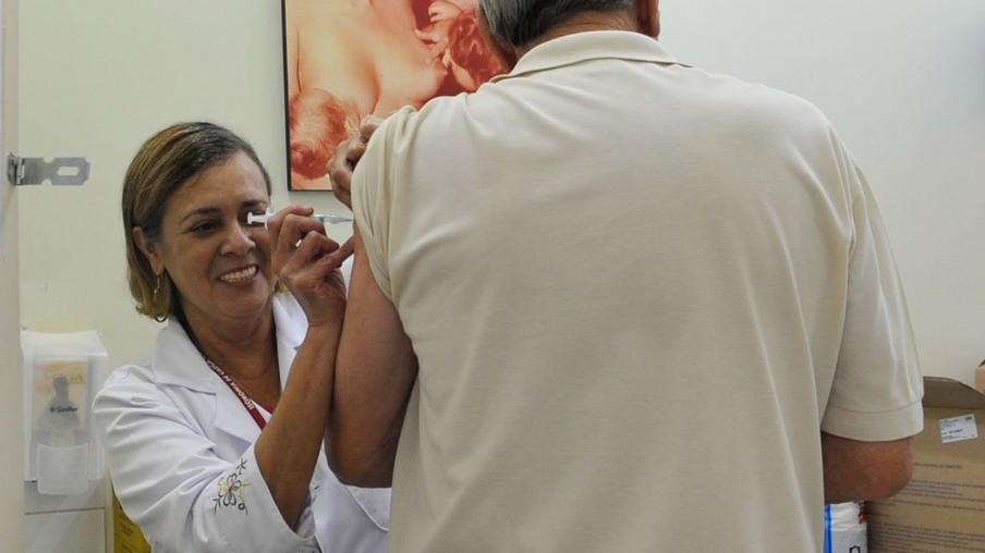 Cascavel inicia terceira etapa de vacinação contra influenza na próxima semana