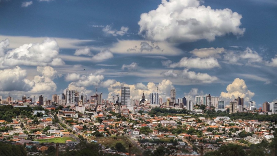 Atividade econômica cai 28,8% no Paraná; oeste é a região que teve menos queda