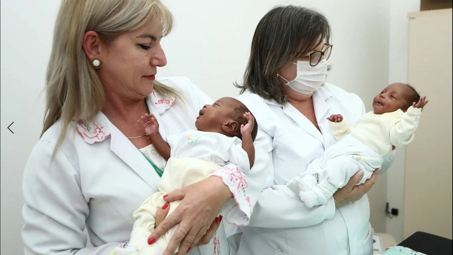 Recém-nascidos são vacinados contra BCG e Hepatite B em Cascavel
