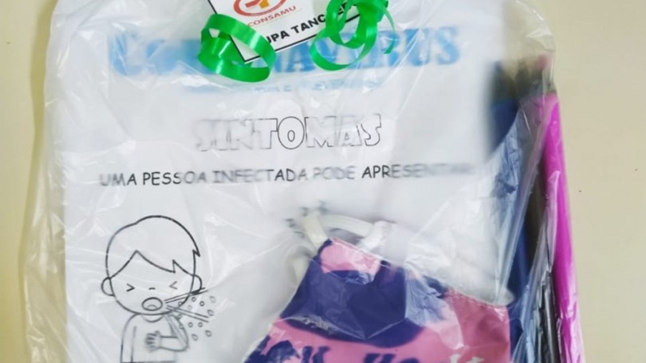 UPA Tancredo recebe doação de máscaras para crianças em pré-consulta