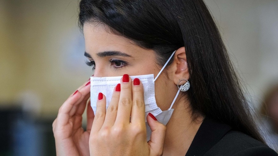 Infectologista adverte sobre o uso correto da máscara