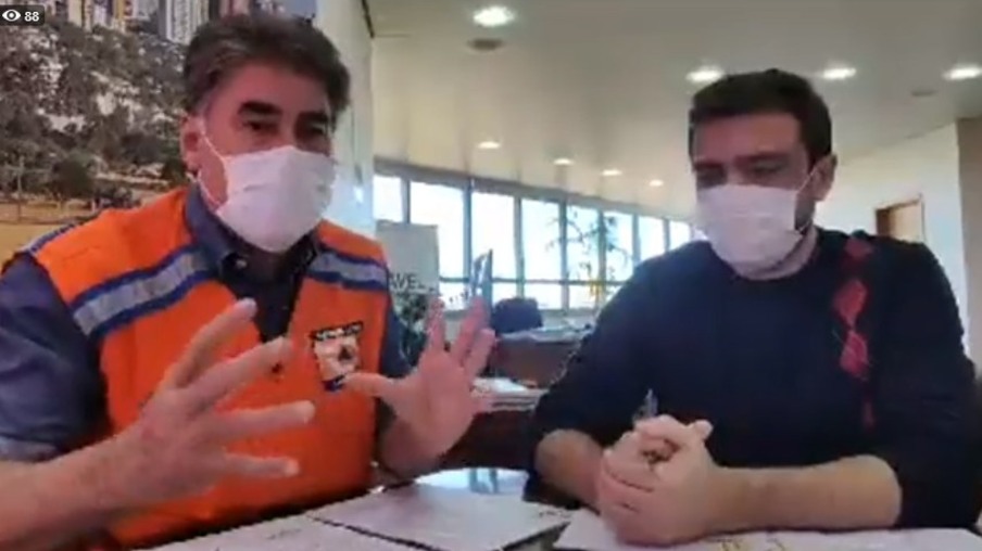AO VIVO: Prefeito Paranhos e secretário Thiago falam sobre o programa "Consultas Humanizadas" em Cascavel