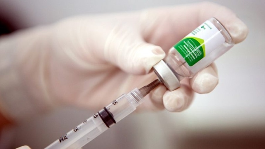 Vacina contra coronavírus terá metade das doses a países em desenvolvimento
