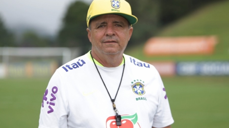 Morre Vadão, ex-técnico de Corinthians, São Paulo e da seleção brasileira feminina