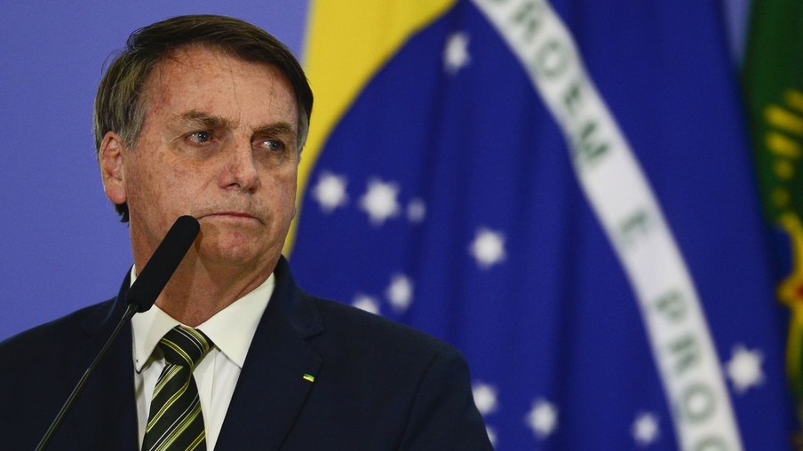 Exames de covid-19 de Bolsonaro são entregues ao Supremo