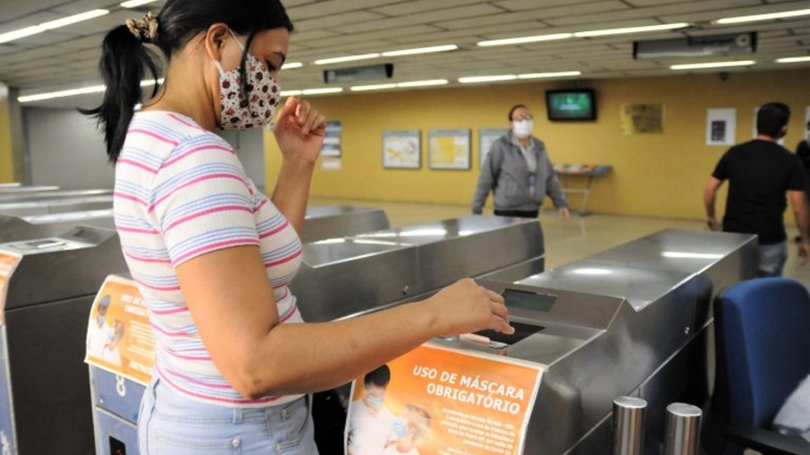Câmara pode votar hoje uso obrigatório de máscara em todo o Brasil