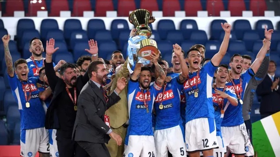Napoli fez a festa em Roma diante da Juventus

Crédito: EFE