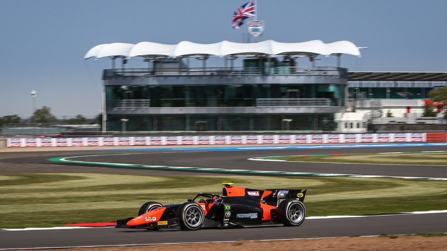 Felipe Drugovich larga na pole position em Silverstone e busca sua segunda vitória na Fórmula 2 nesta temporada




Crédito: Divulgação
