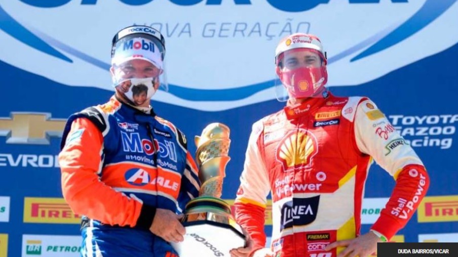 Zonta e Barrichello vencem  etapa de abertura da Stock Car em Goiânia