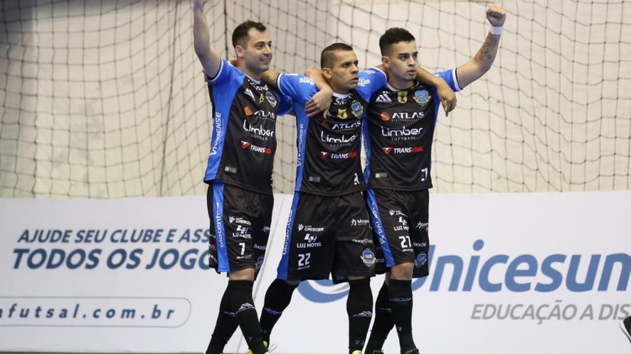 Pato Futsal e São José dos Pinhais se enfrentam pelo Estadual