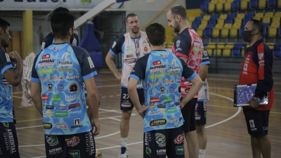 Cascavel Futsal entra em quadra pelo Campeonato Paranaense