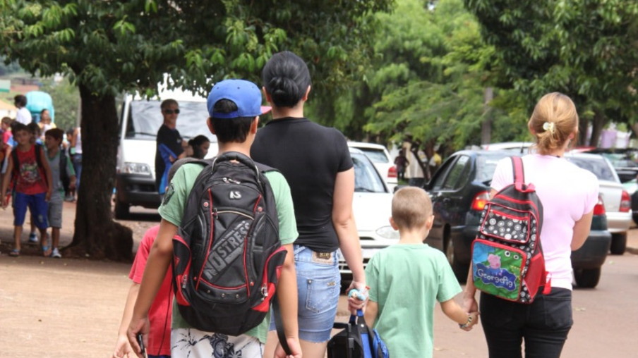 Volta às aulas: 70% dos pais não vão mandar filhos à escola