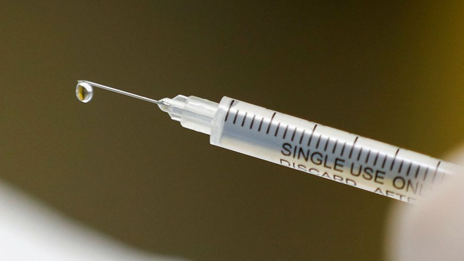 Importação de vacina pronta custará R$ 56 milhões ao governo