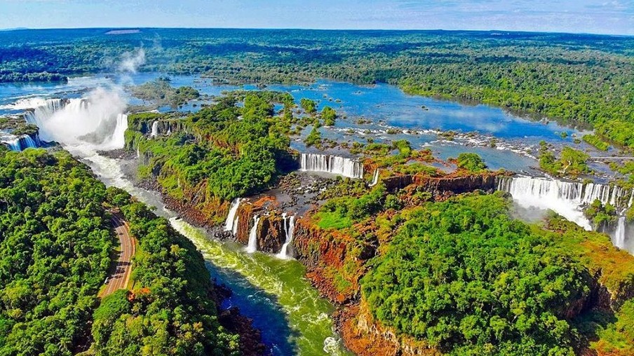 Coluna ADI pelo Paraná: Parque Nacional das Cataratas do Iguaçu, Rafael Greca e Crédito Turismo