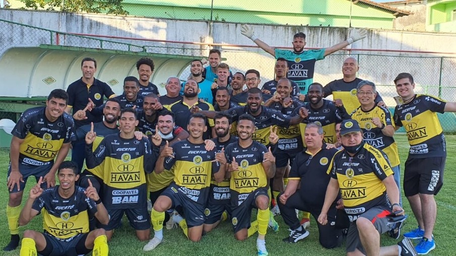 Futebol Clube Cascavel derrota a Cabofriense e avança na Série D