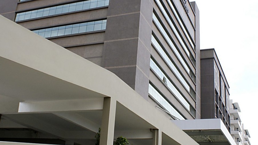 Hospital particular de Curitiba atinge lotação máxima deixa de receber pacientes com covid-1;Já são três na mesma situação no município