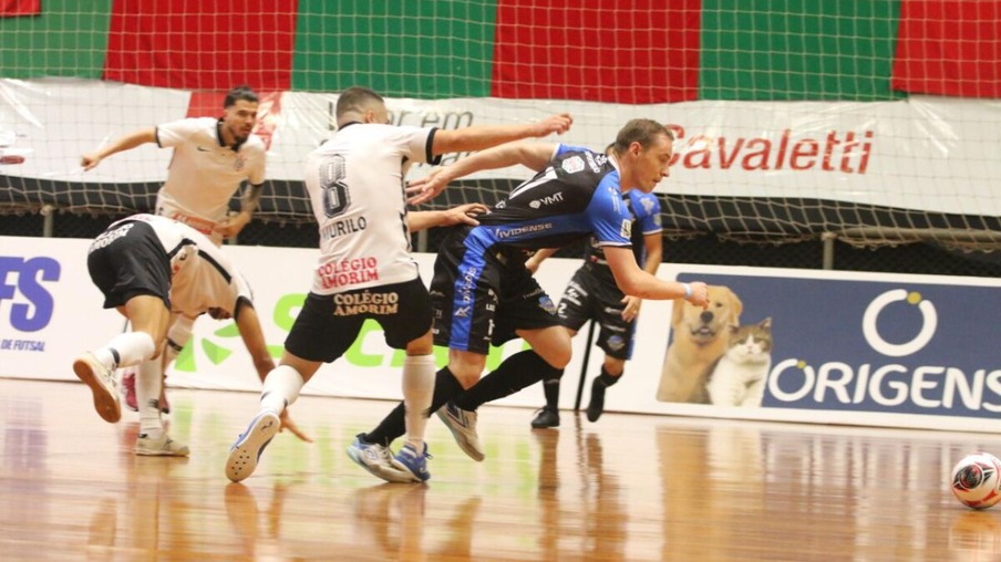 Pato Futsal é derrotado pelo Corinthians nos pênaltis e fica com o vice na Supercopa