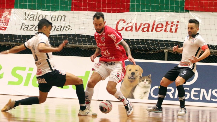 Corinthians é o adversário do Pato na decisão da Supercopa de Futsal