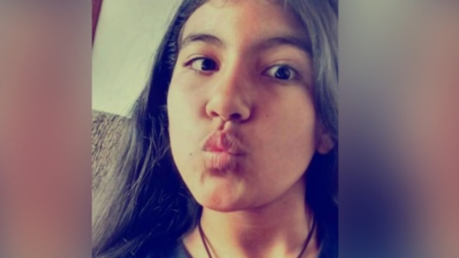 Pai e avó acusados de matar e enterrar menina de 11 anos em quintal vão a júri popular