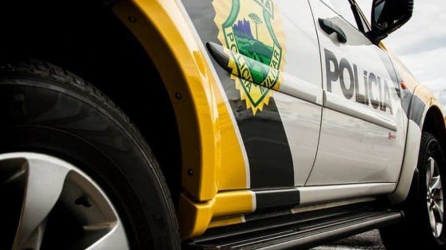 Veículo Peugeot 308 é levado em assalto no bairro Canadá