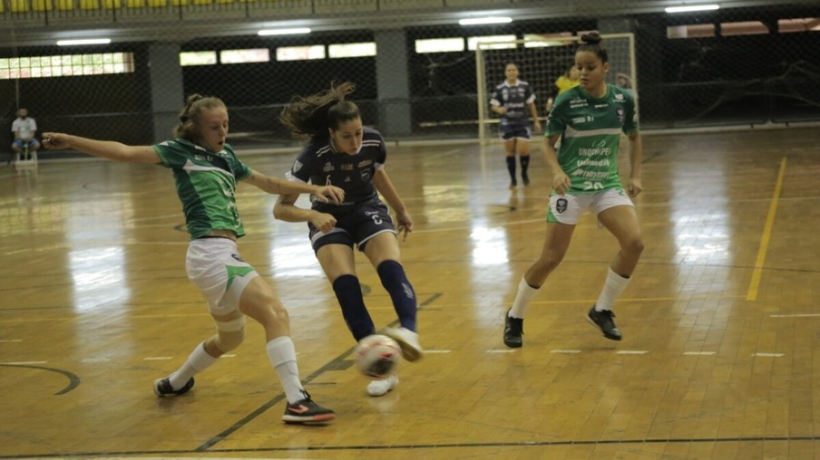 Stein Cascavel está na final da Liga Nacional de Futsal Feminina